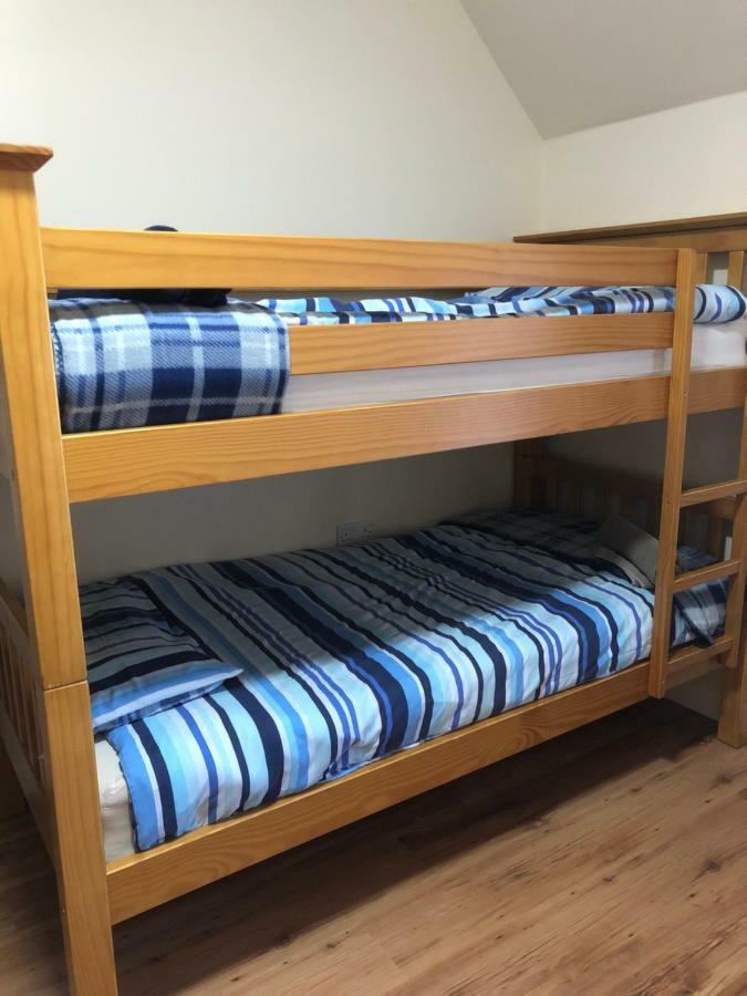 1 Lochness Rooms&Hostel ดรัมนาดรอคิท ภายนอก รูปภาพ
